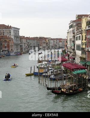 Motorboote auf dem Canale Grande, Italien, Venedig Stockfoto