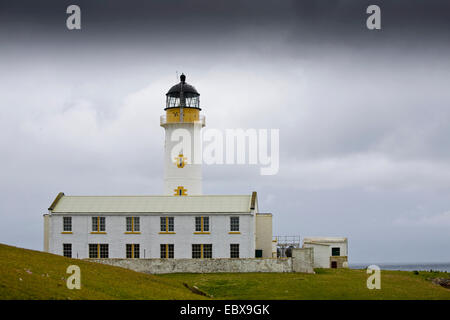 Leuchtturm an der südlichen Küste von Fair-Isle, Großbritannien, Schottland, Shetland-Inseln, Fair-Isle Stockfoto