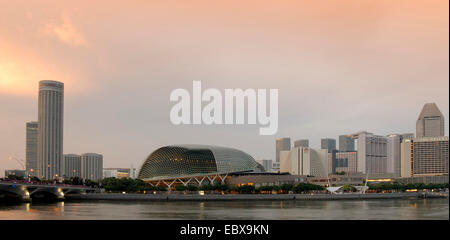 Marina Bay und die Esplanade, Singapur Stockfoto