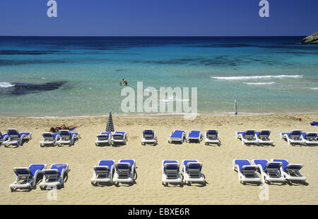 Strand der Cala Tarida, Spanien, Balearen, Ibiza Stockfoto