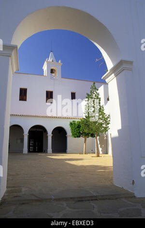 Kirche von Sant Miquel de Balansat, Spanien, Balearen, Ibiza Stockfoto