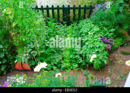 Thomas Telford Tollhouse Schaugarten, Bauerngarten, RHS Chelsea Flower Show 2007, London, Großbritannien. Stockfoto