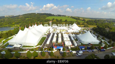 Zeltfestival Ruhr 2014 am Kemnader See, Ruhr-Universität im Hintergrund, Luftaufnahme, Bochum, Ruhrgebiet, Nordrhein-Westfalen, Deutschland Stockfoto
