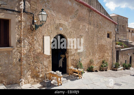 Töpferei neben Calvari Stufen Pollenca Mallorca Spanien Stockfoto