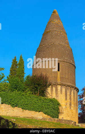 Lanterne des Morts, Laterne des Toten, 12. Jahrhundert Aussegnungshalle, Sarlat oder Sarlat-la-Canéda, Dordogne, Aquitaine, Frankreich Stockfoto