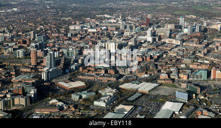 Aerial Panoramablick auf die Skyline der Stadt Leeds in West Yorkshire, Großbritannien Stockfoto