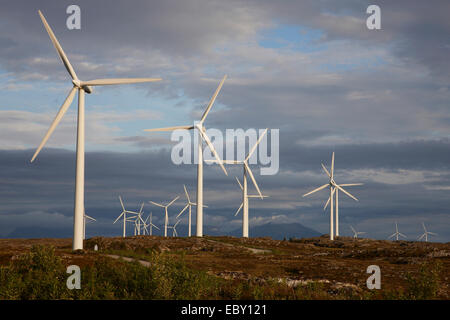 Windenergieanlage am Insel Smola, Norwegen, Tröndelag, Mittelnorwegen, Smola Stockfoto