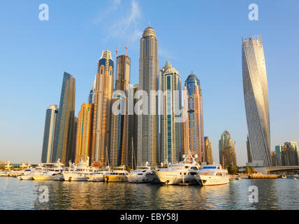 Jachthafen von Dubai waterfront Stockfoto