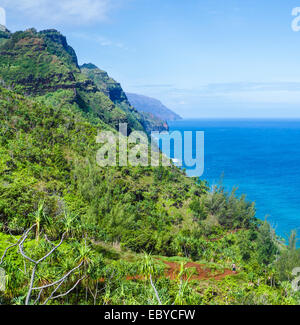 Wanderer auf dem Kalalau Trail auf Kauai Stockfoto