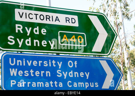 australische Zeichen Wegbeschreibung zur Universität western Sydney und Ryde Sydney, Australien Stockfoto