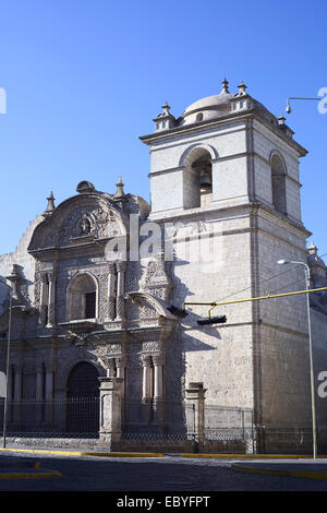 Die Fassade der Iglesia De La Compania in Arequipa, Peru Stockfoto