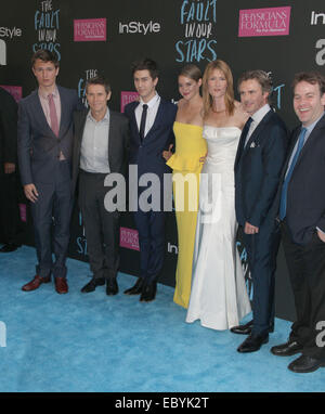 Premiere von "Der Fehler in unserer Stars" bei der Ziegfeld Theater mit: Ansel Elgort, Willem Dafoe, Nat Wolff, Shailene Woodley, Laura Dern, Sam Trammell, Mike Birbiglia wo: New York City, New York, Vereinigte Staaten, wann: 2. Juni 2014 Stockfoto