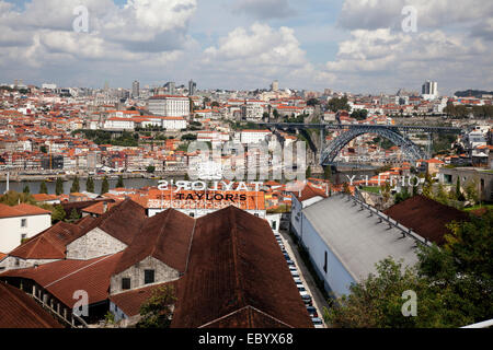 Taylors Port Keller Dächer in Porto. Portugal. Stockfoto