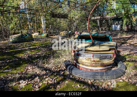 Autoscooter in Kirmes im City Park of Pripyat verlassene Stadt, Sperrzone von Tschernobyl, Ukraine Stockfoto