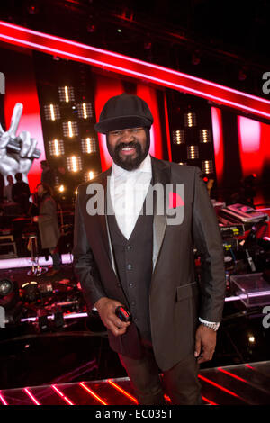 Berlin, Deutschland. 5. Dezember 2014. Sänger Gregory Porter während der live-Show "The Voice of Germany" in Berlin, Deutschland, 5. Dezember 2014. Die Show wird auf Braodcaster Sat. 1 ausgestrahlt. Foto: Jörg Carstensen/Dpa/Alamy Live News Stockfoto