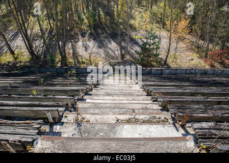 Stadion "Avangard" in Pripyat verlassene Stadt, Sperrzone von Tschernobyl, Ukraine Stockfoto