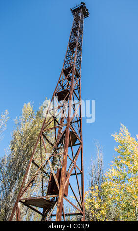 Turm am Stadion "Avangard" in Pripyat Beleuchtung verlassene Stadt, Sperrzone von Tschernobyl, Ukraine Stockfoto