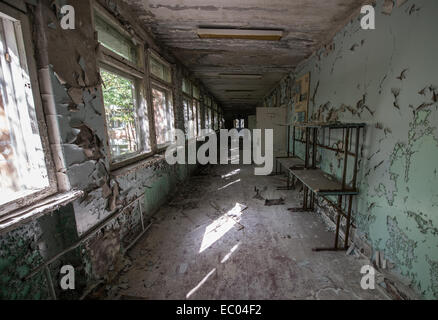 Mittelschule Nummer 3 in Pripyat verlassene Stadt, Sperrzone von Tschernobyl, Ukraine Stockfoto