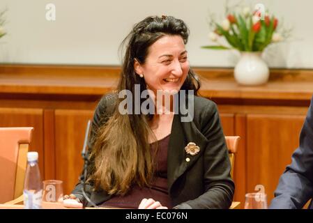 Stockholm, Schweden. 6. Dezember 2014. 2014 den Nobelpreis für Physiologie oder Medizin Sieger May-Britt Moser besucht eine Pressekonferenz in Stockholm, Schweden, 6. Dezember 2014. Die 2014 Nobelpreisträger sind in einer Reihe von Veranstaltungen vor der offiziellen Preisverleihung teilnehmen. Bildnachweis: Shi Tiansheng/Xinhua/Alamy Live-Nachrichten Stockfoto