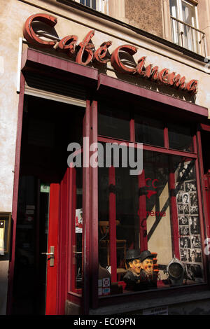 Cafe-Kino in Berlin Hackescher Hof. Stockfoto