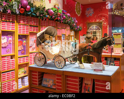 American Girl Place Store Interieur, Fifth Avenue, New York Stockfoto