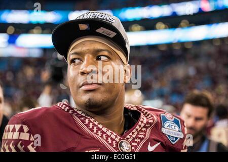 Charlotte, NC, USA. 6. Dezember 2014. FSU QB Jameis Winston (5) nach der ACC Meisterschaft Fußball-Spiel zwischen der Georgia Tech Yellow Jackets und der Florida State University Seminolen bei Bank of America Stadium am 6. Dezember 2014 in Charlotte, North Carolina.FSU besiegt Georgia Tech 37-35.Jacob Kupferman/CSM/Alamy Live News Stockfoto