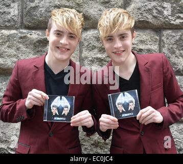 Jedward bei Today FM Ray Darcy Show auf ihrem neue Album "Free Spirit" zu fördern Featuring: Jedward, John Grimes, Edward Grimes wo: Dublin, Irland: 4. Juni 2014 Stockfoto