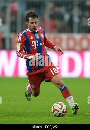 München, Deutschland. 6. Dezember 2014. Münchens Juan Bernat während der Fußball-Bundesliga-match zwischen FC Bayern München und Bayer Leverkusen in der Allianzarena in München, 6. Dezember 2014. Die 22 Jahre alt wurde am 15. November 2014 in Offenbach Tugce erschlagen. Foto: Andreas Gebert/Dpa/Alamy Live-Nachrichten Stockfoto