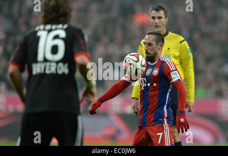 München, Deutschland. 6. Dezember 2014. Münchens Franck Ribery während der Fußball-Bundesliga-match zwischen FC Bayern München und Bayer Leverkusen in der Allianzarena in München, 6. Dezember 2014. Die 22 Jahre alt wurde am 15. November 2014 in Offenbach Tugce erschlagen. Foto: Andreas Gebert/Dpa/Alamy Live-Nachrichten Stockfoto