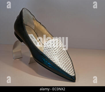 Jimmy Choo malaysischen Modedesigner mit Sitz im Vereinigten Königreich (Spanien Madrid Spanisch Boutique) Stockfoto