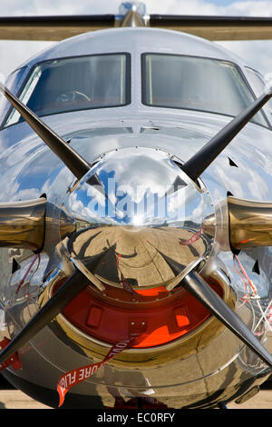 Moderne Turbo-Prop-Flugzeug Stockfoto