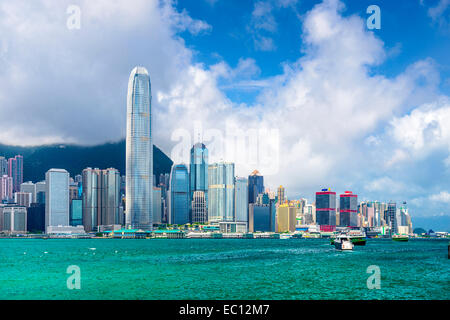 Skyline von Hong Kong, China am Victoria Harbour. Stockfoto