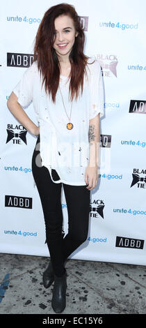 Black Tie Emporium-Launch-Party im ADBD - Ankünfte mit statt: Acacia Brinley Where: Los Angeles, California, Vereinigte Staaten von Amerika als: 3. Juni 2014 Stockfoto