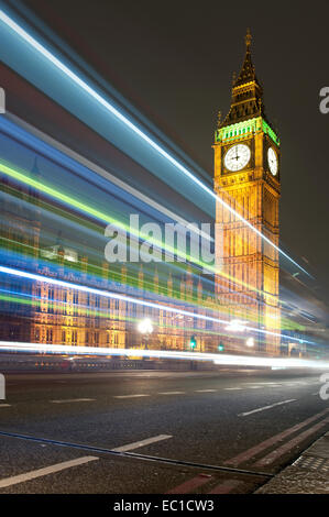 Nachtansicht des Big Ben Clock Tower in Westminster, London Stockfoto