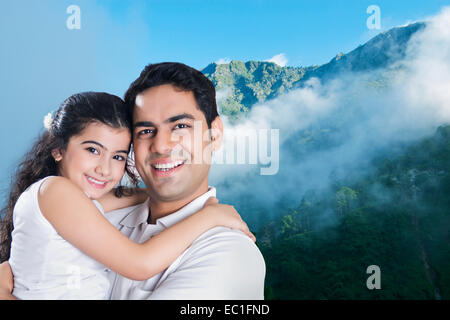 Bergstation Seite indischer Vater mit Kind Spaß Stockfoto