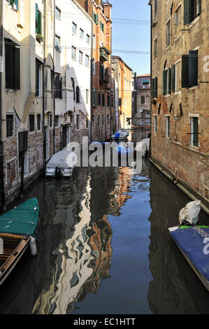 Blick auf den Kanal Venedig Ghetto.  Das jüdische Ghetto, Canareggio Sestiere, ist der Bereich, in dem alle Juden gezwungen wurden, vom Leben, der Stockfoto