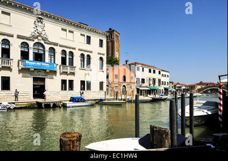 Murano-Glas-Museum: Museo del Vetro, auf einem Kanal auf der Insel Murano.  Murano Ruf als Spezialist für Zentrum für Stockfoto