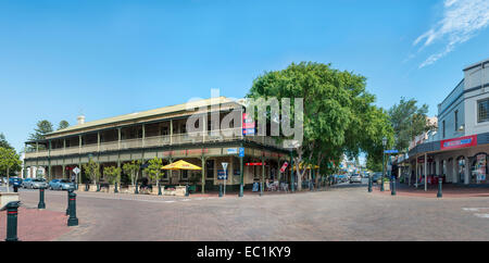 Ein Panorama Hotel Grosvenor am Ozean St, in der Begegnung Küste touristischen Stadt von Victor Harbor in South Australia Stockfoto