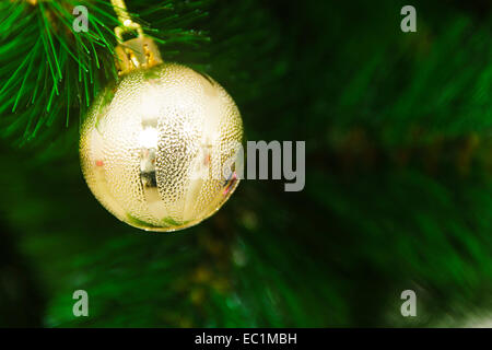 Weihnachtsbaum-Festival ball niemand Stockfoto