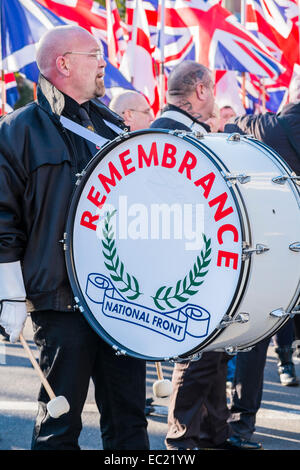 Nationale Front marschieren zur Erinnerung Sonntag - London Stockfoto