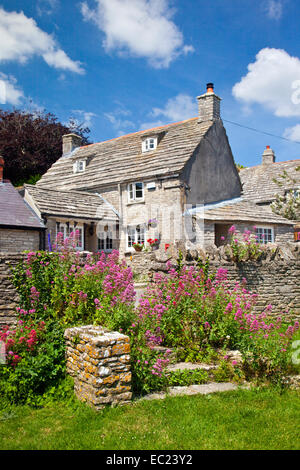 Hütten gebaut von den lokalen Purbeck Stein im Wert Matravers Dorset England UK Stockfoto