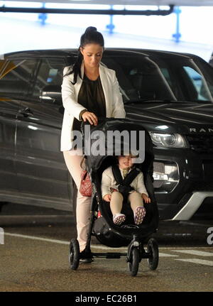 Chantelle Houghton in Essex Featuring: Chantelle Houghton, Dolly wo: London, Vereinigtes Königreich bei: 5. Juni 2014 Stockfoto