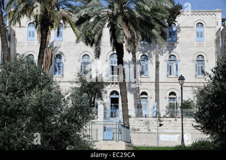 Die Saint Louis Hospital Francais auf Hatsanhanim Straße angrenzend an die Altstadt von Jerusalem. Stockfoto