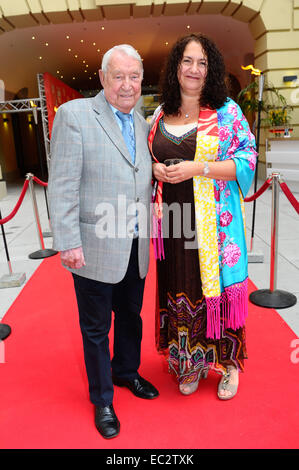 Deutschlandpremiere von Mandela Trilogie am deutschen Theater.  Mitwirkende: Hugo Strasser, Eva Gehring Where: München wenn: 5. Juni 2014 Stockfoto