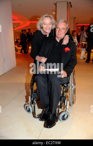 Deutschlandpremiere von Mandela Trilogie am deutschen Theater.  Mitwirkende: Uschi Prinzessin Zu Hohenlohe, Peter Prinz Zu Hohenlohe wo: München, Deutschland: 5. Juni 2014 Stockfoto