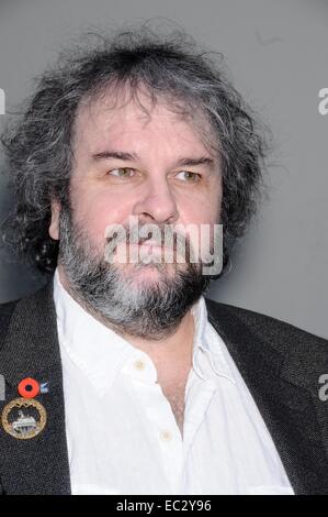 Los Angeles, Kalifornien, USA. 8. Dezember 2014. Peter Jackson bei der Induktion Zeremonie für Stern auf dem Hollywood Walk of Fame für Peter Jackson, Hollywood Boulevard, Los Angeles, CA 8. Dezember 2014. Bildnachweis: Michael Germana/Everett Collection/Alamy Live-Nachrichten Stockfoto