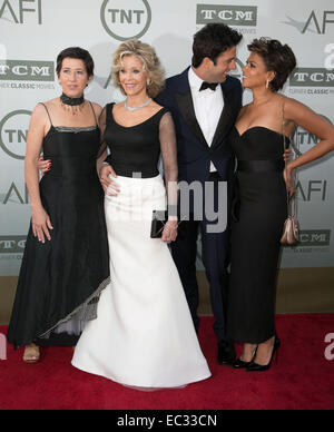 American Film Institute (AFI) 42. jährlichen Life Achievement Award ehrt Jane Fonda im Dolby Theater - Ankünfte Featuring: Vanessa Vadim, Jane Fonda, Troy Garity, Simone Garity Where: Los Angeles, California, Vereinigte Staaten von Amerika bei: 5. Juni 2014 Stockfoto