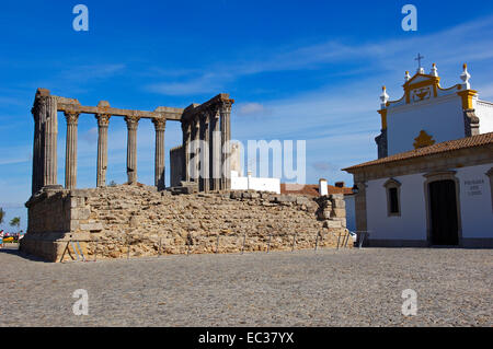 Ruinen der römischen Tempel der Diana, Evora, UNESCO-Weltkulturerbe, Alentejo, Portugal, Europa Stockfoto