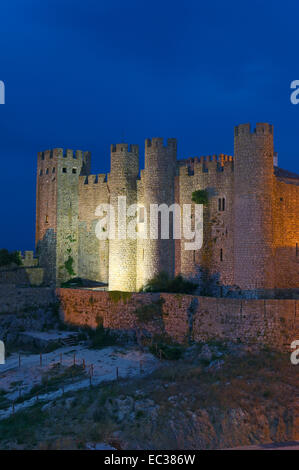 Obidos Burg in der Abenddämmerung, jetzt Hotel Pousada, Obidos, Leiria Halbin, Estremadura, Portugal, Europa Stockfoto