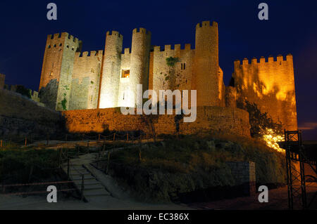 Obidos Burg in der Abenddämmerung, jetzt Hotel Pousada, Obidos, Leiria Halbin, Estremadura, Portugal, Europa Stockfoto